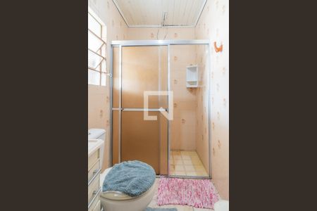 Casa à venda com 236m², 4 quartos e 2 vagas Casa à venda com 236m², 4 quartos e 2 vagasBanheiro