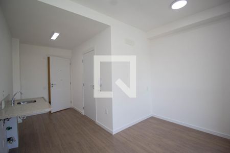 Sala/Quarto de kitnet/studio para alugar com 1 quarto, 26m² em Vila Primavera, São Paulo