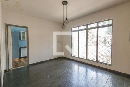 Sala de casa para alugar com 4 quartos, 160m² em Chacara do Visconde, Taubaté