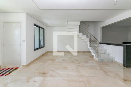 Sala de casa à venda com 3 quartos, 170m² em Cabral, Contagem