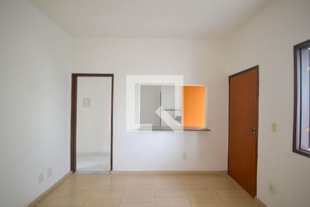 Sala de casa para alugar com 2 quartos, 70m² em Centro, Nilópolis