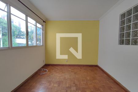 Sala de apartamento para alugar com 2 quartos, 70m² em Vila Itapura, Campinas