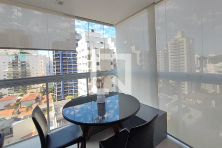 Sala de apartamento para alugar com 1 quarto, 51m² em Cambuí, Campinas