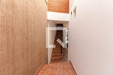 Casa à venda com 180m², 2 quartos e 3 vagas Casa à venda com 180m², 2 quartos e 3 vagasCorredor Externo