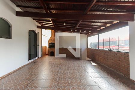 Casa à venda com 180m², 2 quartos e 3 vagas Casa à venda com 180m², 2 quartos e 3 vagasÁrea de lazer - Churrasqueira