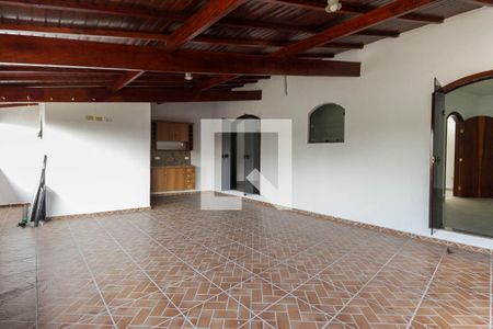 Casa à venda com 180m², 2 quartos e 3 vagas Casa à venda com 180m², 2 quartos e 3 vagasÁrea de lazer - Churrasqueira