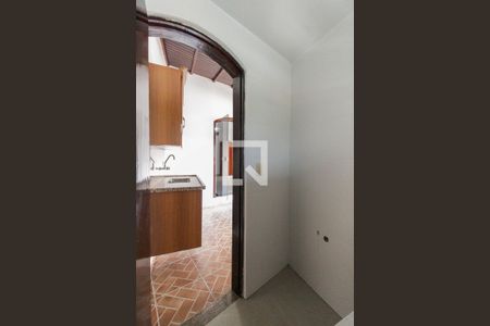 Casa à venda com 180m², 2 quartos e 3 vagas Casa à venda com 180m², 2 quartos e 3 vagasBanheiro - Área de lazer - Churrasqueira