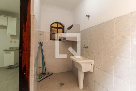 Casa à venda com 180m², 2 quartos e 3 vagas Casa à venda com 180m², 2 quartos e 3 vagasÁrea de Serviço