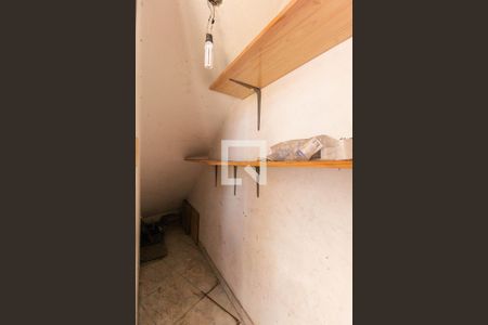 Casa à venda com 180m², 2 quartos e 3 vagas Casa à venda com 180m², 2 quartos e 3 vagasGaragem