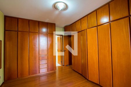 Quarto 1 - Suíte de apartamento à venda com 4 quartos, 178m² em Vila Gilda, Santo André