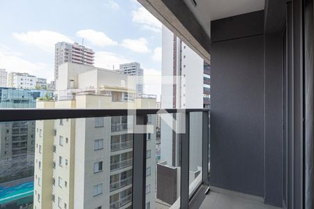 Varanda da Sala/Quarto de kitnet/studio para alugar com 1 quarto, 19m² em Paraíso, São Paulo