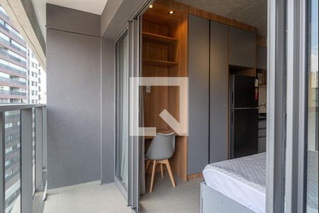 Varanda da Sala/Quarto de kitnet/studio para alugar com 1 quarto, 19m² em Paraíso, São Paulo