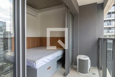 Varanda da Sala/Quarto de kitnet/studio para alugar com 1 quarto, 19m² em Paraíso, São Paulo