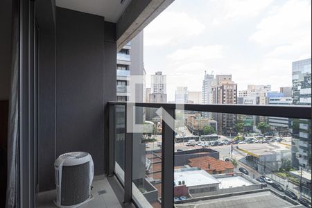 Varanda da Sala/Quarto de kitnet/studio para alugar com 1 quarto, 19m² em Paraíso, São Paulo