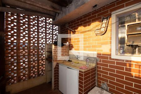 Casa à venda com 150m², 2 quartos e 1 vaga Casa à venda com 150m², 2 quartos e 1 vagaQuintal