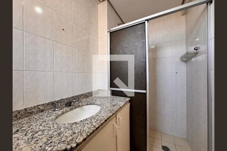 Apartamento à venda com 63m², 2 quartos e 2 vagas Apartamento à venda com 63m², 2 quartos e 2 vagasBanheiro da Suíte