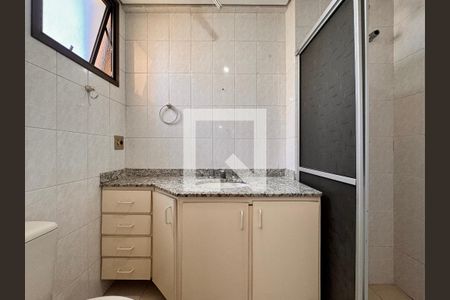 Apartamento à venda com 63m², 2 quartos e 2 vagas Apartamento à venda com 63m², 2 quartos e 2 vagasBanheiro da Suíte