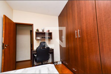 Quarto1 de apartamento à venda com 3 quartos, 196m² em Fernão Dias, Belo Horizonte