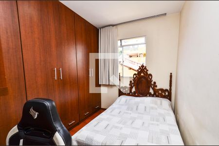 Quarto1 de apartamento à venda com 3 quartos, 196m² em Fernão Dias, Belo Horizonte