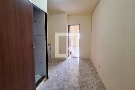 Sala/Cozinha de apartamento para alugar com 1 quarto, 25m² em Rocha, São Gonçalo