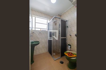 Banheiro de apartamento para alugar com 1 quarto, 40m² em Teresópolis, Porto Alegre