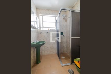 Banheiro de apartamento para alugar com 1 quarto, 40m² em Teresópolis, Porto Alegre