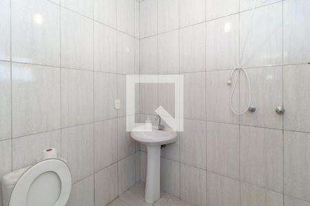 Banheiro da Casa 1 de casa à venda com 1 quarto, 80m² em Vila Carrão, São Paulo