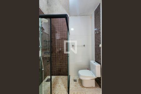 Casa de condomínio à venda com 181m², 3 quartos e 2 vagas Casa de condomínio à venda com 181m², 3 quartos e 2 vagasBanheiro da Suíte 2