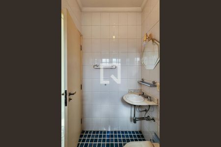 Casa de condomínio à venda com 181m², 3 quartos e 2 vagas Casa de condomínio à venda com 181m², 3 quartos e 2 vagasBanheiro da Suíte 1