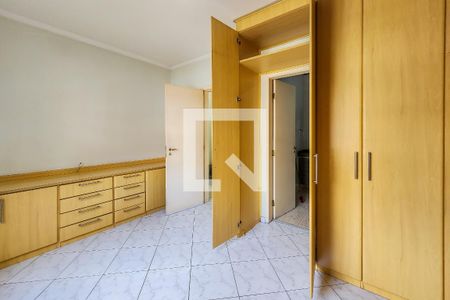 Casa de condomínio à venda com 181m², 3 quartos e 2 vagas Casa de condomínio à venda com 181m², 3 quartos e 2 vagasSuíte 2