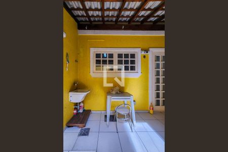 Casa de condomínio à venda com 181m², 3 quartos e 2 vagas Casa de condomínio à venda com 181m², 3 quartos e 2 vagasÁrea de Serviço