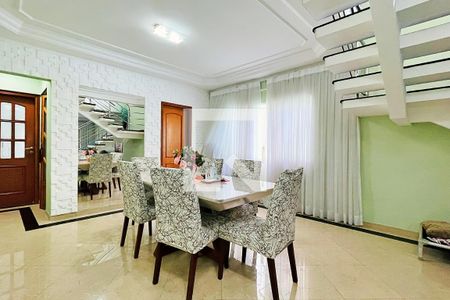 Sala de casa à venda com 3 quartos, 200m² em Jardim Sao Judas Tadeu, Guarulhos