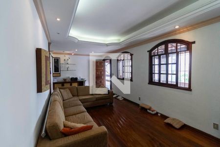 Sala de casa à venda com 4 quartos, 400m² em Castelo, Belo Horizonte