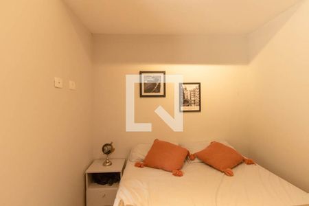 Quarto 1 Suíte 1 de casa de condomínio para alugar com 3 quartos, 115m² em Campo Comprido, Curitiba