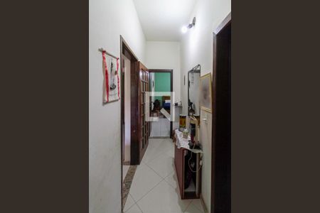 Corredor de casa à venda com 3 quartos, 360m² em Planalto, Belo Horizonte