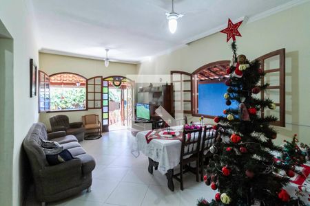 Sala de casa à venda com 3 quartos, 360m² em Planalto, Belo Horizonte