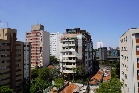 Varanda de kitnet/studio à venda com 1 quarto, 26m² em Cerqueira César, São Paulo