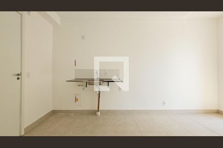 Sala / Cozinha de apartamento para alugar com 2 quartos, 35m² em Socorro, São Paulo