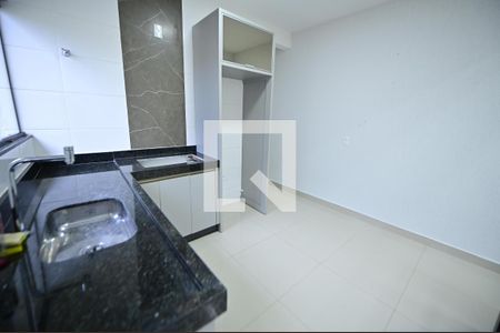 Cozinha de casa para alugar com 3 quartos, 100m² em Jardim Presidente, Goiânia