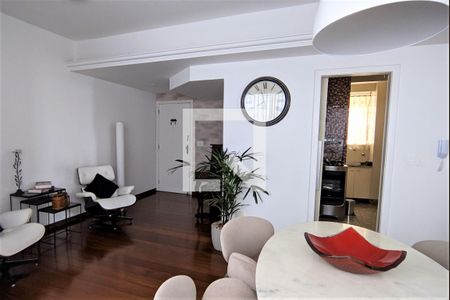 Sala de apartamento à venda com 3 quartos, 98m² em Santo Antônio, Belo Horizonte