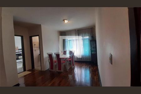 Casa à venda com 3 quartos, 200m² em Jardim Campo Grande, São Paulo