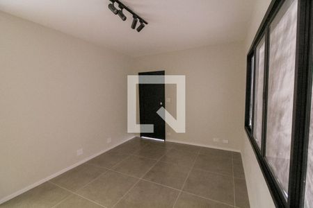 Sala de casa à venda com 4 quartos, 150m² em Vila Leopoldina, São Paulo