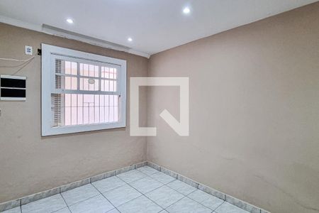 Quarto de casa para alugar com 1 quarto, 35m² em Jardim Galli, São Paulo