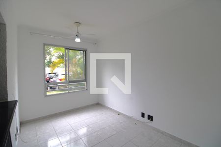 Sala de apartamento para alugar com 2 quartos, 60m² em Jardim Sabara, São Paulo