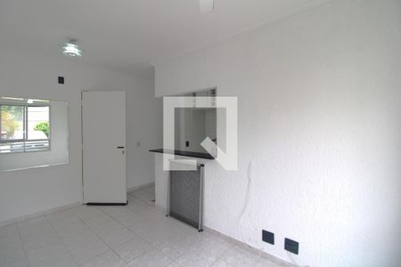 Sala de apartamento para alugar com 2 quartos, 60m² em Jardim Sabara, São Paulo