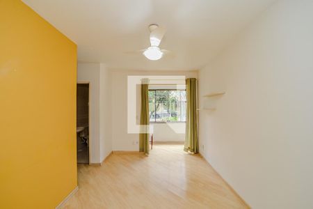 Sala de apartamento para alugar com 2 quartos, 54m² em Rubem Berta, Porto Alegre