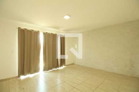 Sala/Quarto de casa para alugar com 1 quarto, 60m² em Vila Sonia, São Paulo