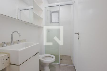 Banheiro de kitnet/studio para alugar com 1 quarto, 27m² em Sumarezinho, São Paulo