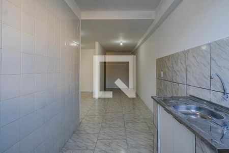 Cozinha e Área de Serviço de apartamento para alugar com 2 quartos, 45m² em Teresópolis, Porto Alegre