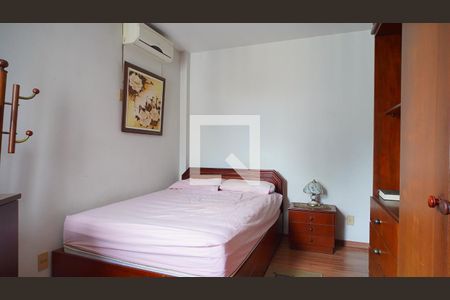 Quarto suite  de apartamento para alugar com 3 quartos, 100m² em Centro, Florianópolis